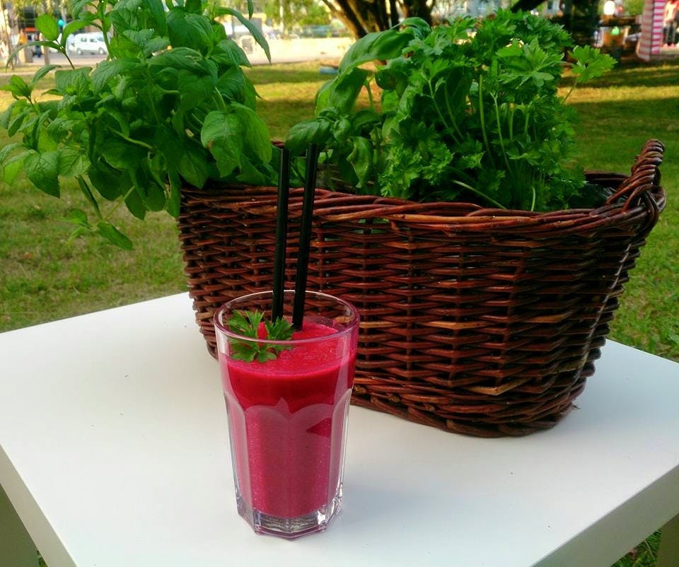 SMOOTHIES - świeże koktajle warzywne i owocowe (330 ml)