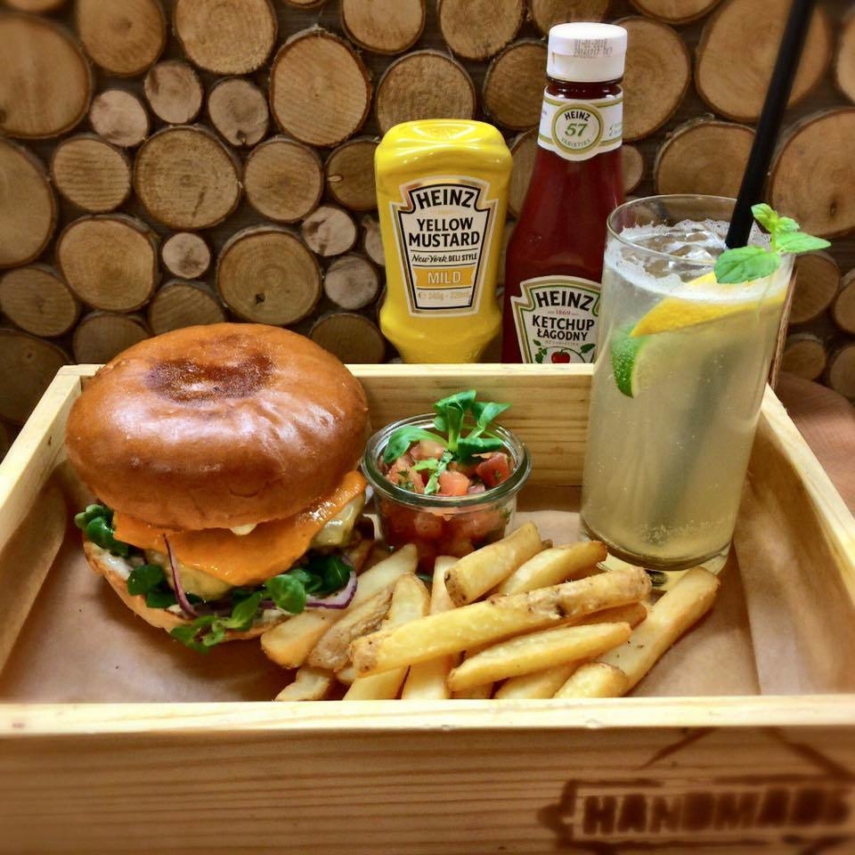 Galeria Handmade Cafe & Pub