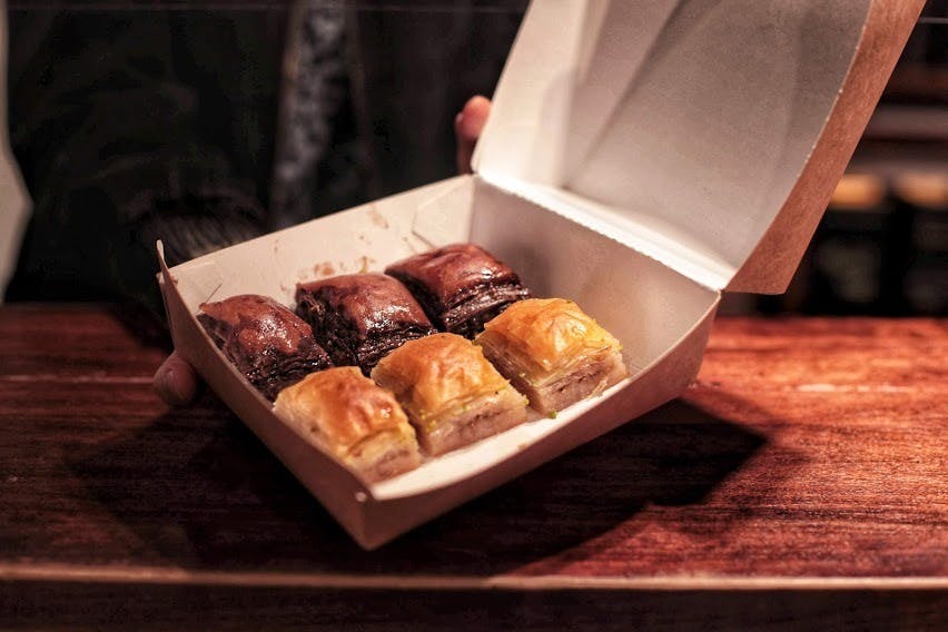 BAKLAWA / BAKLAVA